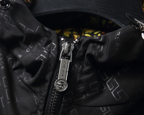 ブランドジャケット全体デザイン